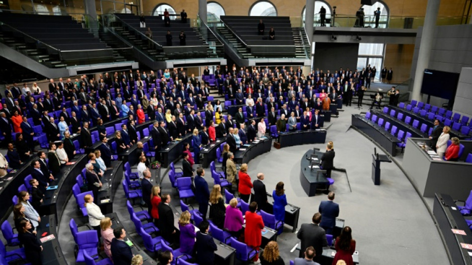 Kanzlerwahl: Kl&ouml;ckner bereitet Einberufung des Bundestags f&uuml;r 6. Mai vor
