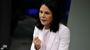Baerbock: M&uuml;ssen jetzt "Sicherheit in unsicheren Zeiten" geben