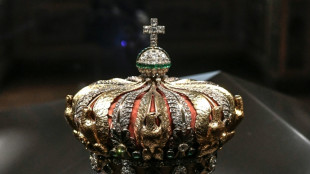 Detienen a otros dos hombres y dos mujeres por el robo en el Louvre