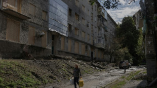 Ukrainians seeking beauty in a bomb-scarred city