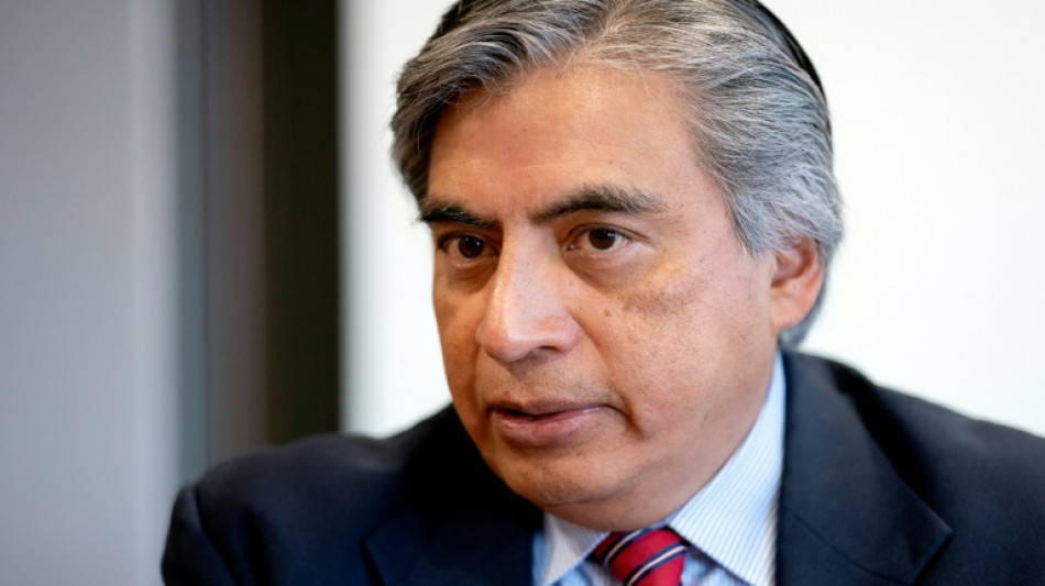 Candidato de M&eacute;xico al BID ofrece di&aacute;logo y visi&oacute;n "integral" del desarrollo