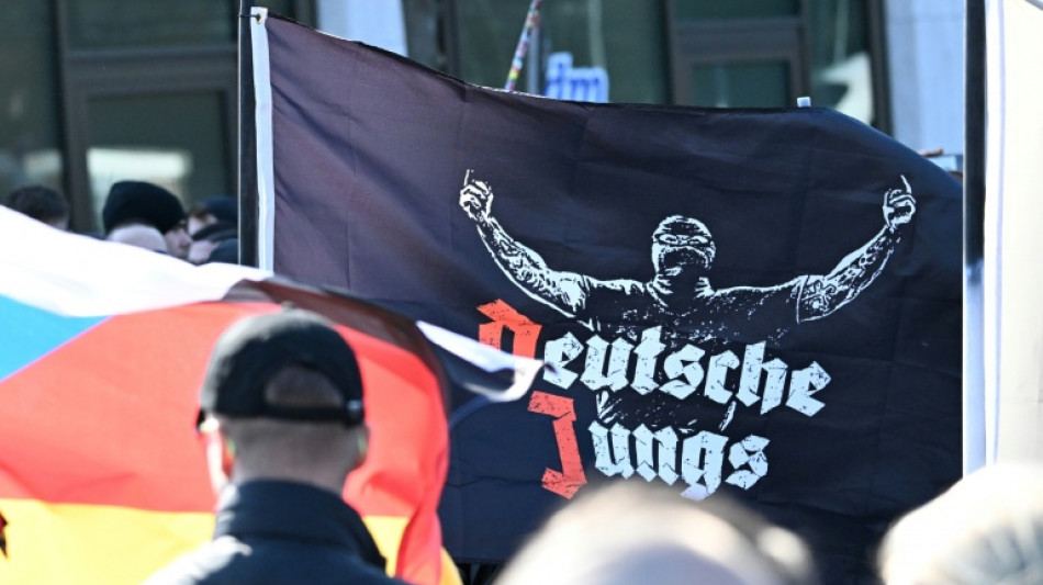 Mecklenburg-Vorpommern: Verfassungsschutz z&auml;hlt erstmals &uuml;ber 2000 Rechtsextreme