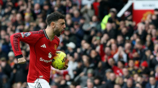 Man Utd's Fernandes hits back at Keane over 'lie'