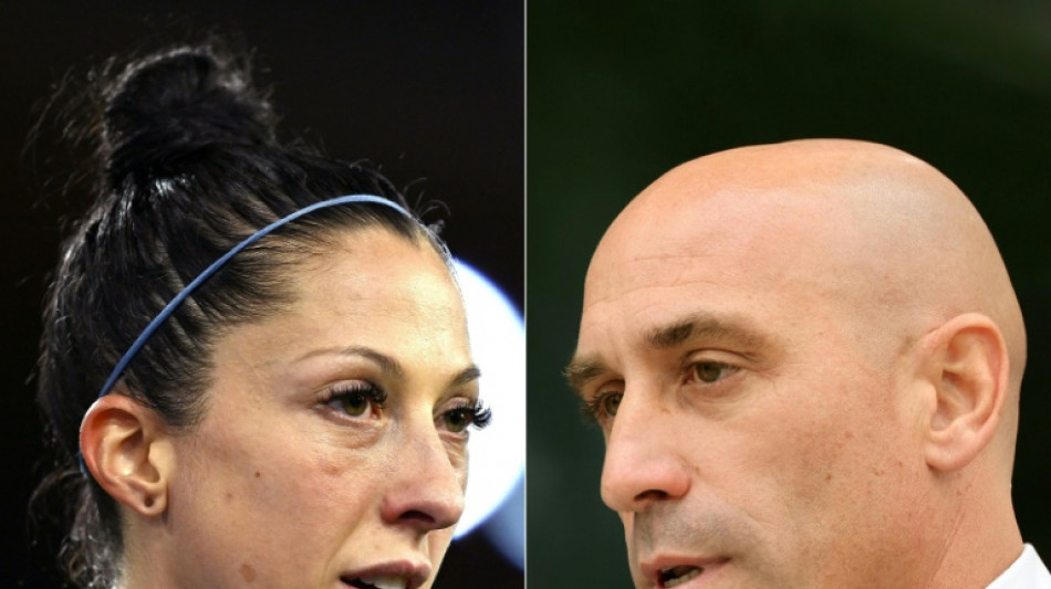 Nach Kuss-Aff&auml;re in Spaniens Fu&szlig;ball: Rubiales bei Buchpremiere mit Eiern beworfen 