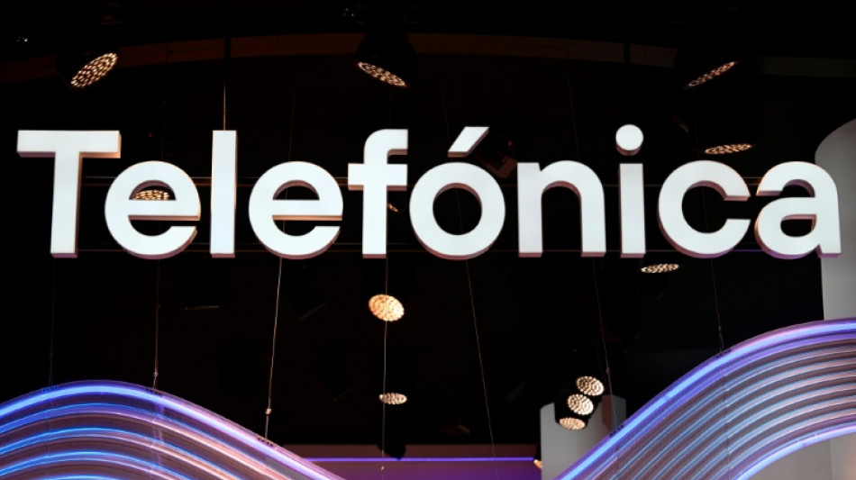 Telef&oacute;nica anuncia un plan validado por los sindicatos para suprimir 5.500 empleos en Espa&ntilde;a