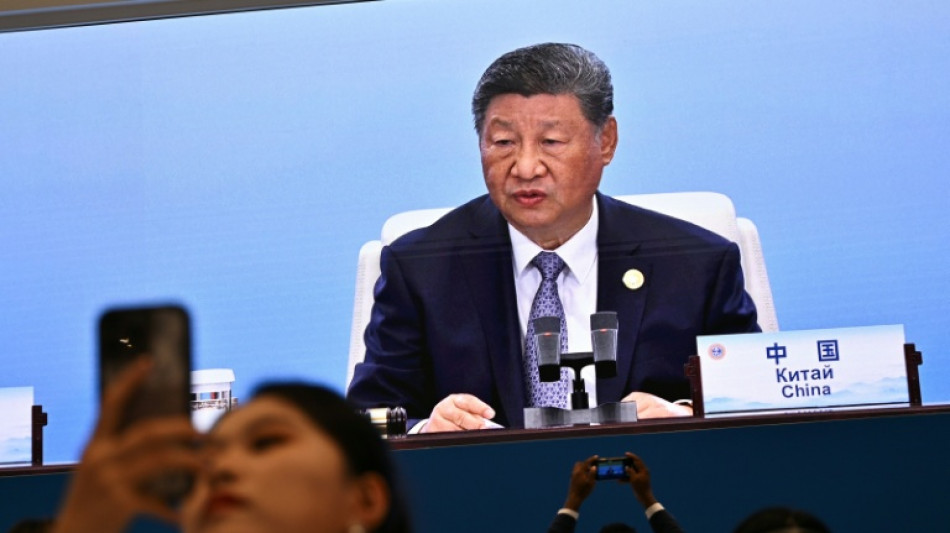 Xi r&eacute;unit Poutine et les grands d'Eurasie, d&eacute;nonce un esprit de "guerre froide"