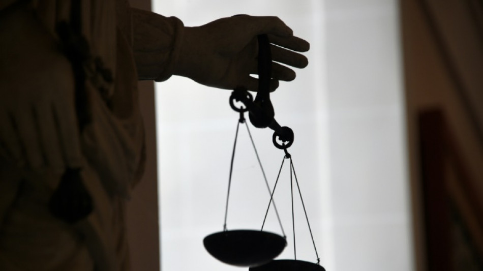 Kind missbraucht und zu Selbstverletzungen aufgefordert: Haftstrafe in N&uuml;rnberg