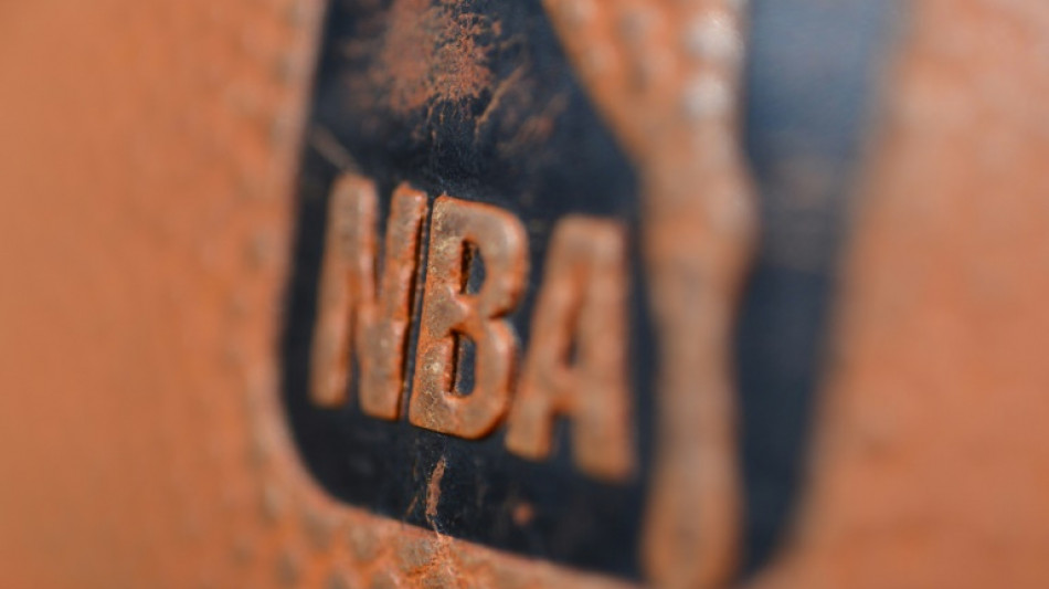 "Schwalben" werden sanktioniert: NBA n&uuml;nftig mit neuer Regel