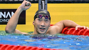 El joven nadador japon&eacute;s Shin Ohashi bate el r&eacute;cord del mundo de los 200m braza