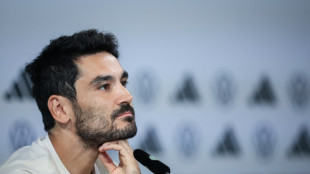 G&uuml;ndogan &eacute; anunciado como capit&atilde;o da Alemanha a nove meses da Eurocopa