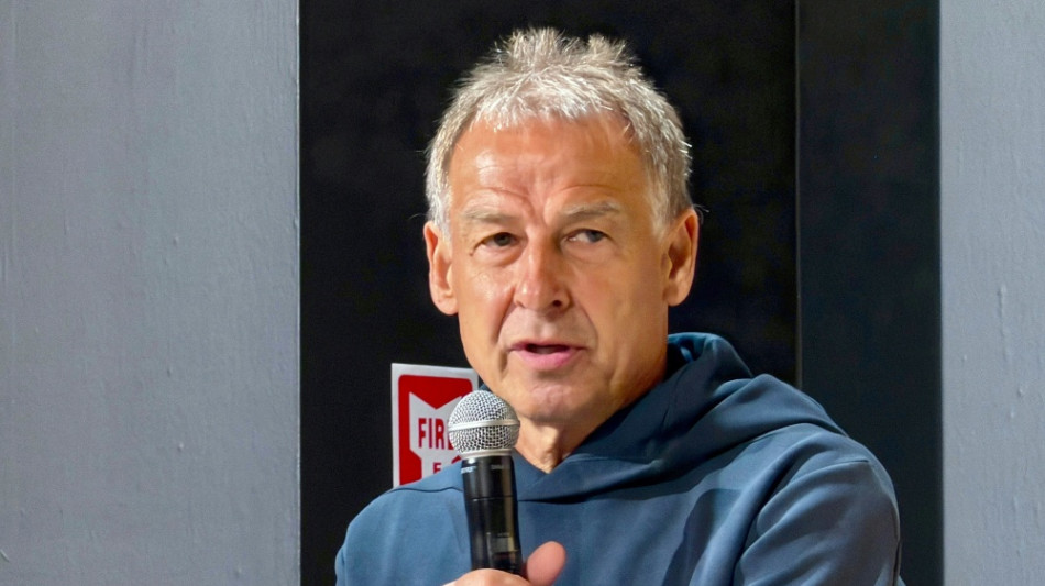 Klinsmann beruhigt Fans: Thema Trinkpausen "wird zur&uuml;ckgehen"