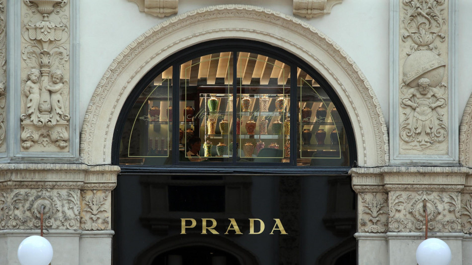 Lavori in corso in Galleria Vittorio Emanuele a Milano per Prada Galleria