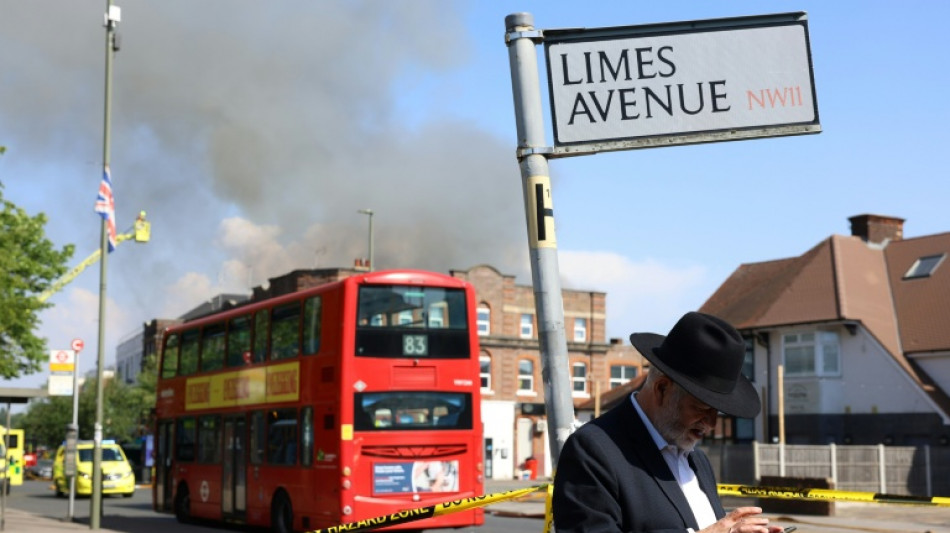 Feuerwehr: Brand in koscherem Supermarkt im Norden Londons "nicht verd&auml;chtig"