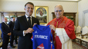 Papst Leo feiert bei Paris-Besuch Messe auf dem Place de la Concorde