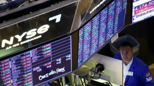 Wall Street cl&ocirc;ture en baisse, min&eacute;e par la glissade d'Alphabet