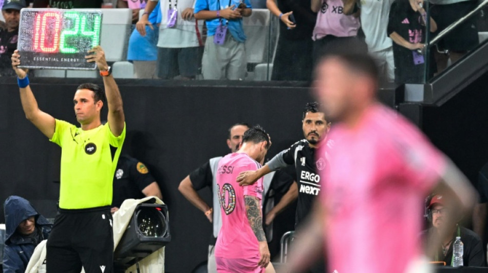 Argentina coach Scaloni encouraged by news on Messi injury