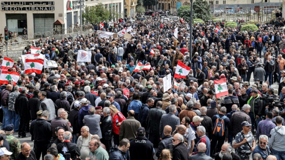 Crise &eacute;conomique au Liban: manifestation dispers&eacute;e &agrave; coups de gaz lacrymog&egrave;nes