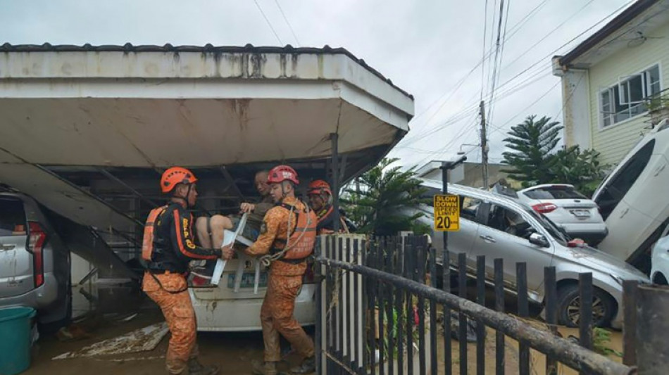 El tif&oacute;n Kalmaegi inunda el centro de Filipinas y causa 26 muertos