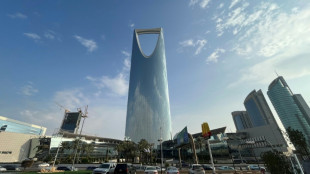 Huthis: Gr&ouml;&szlig;te &Ouml;lraffinerie und Verteidigungsministerium in Saudi-Arabien angegriffen
