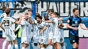 Elversberg &uuml;berrollt Paderborn - und macht Schalke zum Meister