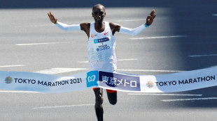 Athl&eacute;tisme: le K&eacute;nyan Kipchoge remporte le marathon de Tokyo, sans battre son record