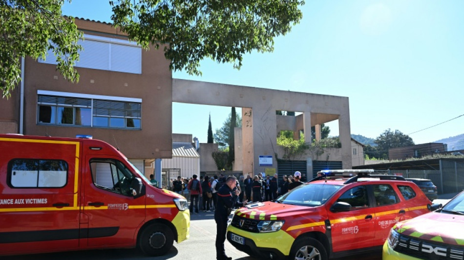 Aubagne : un principal de coll&egrave;ge et une enseignante bless&eacute;s par balle, un &eacute;l&egrave;ve interpell&eacute;