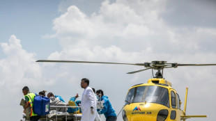 Guia nepal&ecirc;s que desapareceu por seis dias no Everest recebe alta da UTI