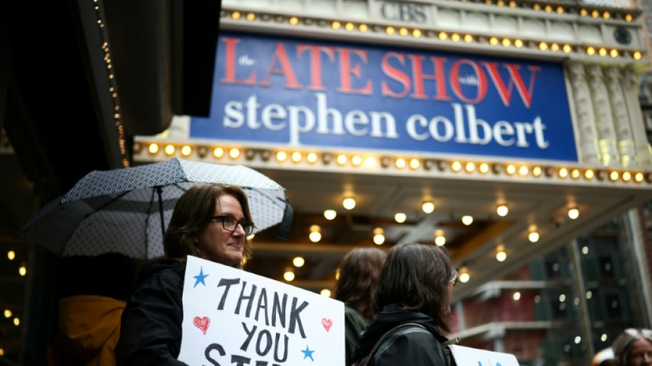 Trump-kritischer US-Satiriker Stephen Colbert verabschiedet sich mit letzter "Late Show"