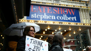 Trump-kritischer US-Satiriker Stephen Colbert verabschiedet sich mit letzter "Late Show"