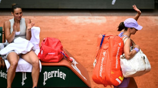 Swiatek exits French Open, Zverev, Ruud eye quarters