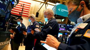 Wall Street conclut en forte baisse, l'Ukraine p&egrave;se