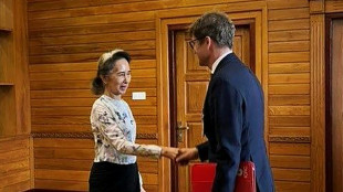 Lebenszeichen von Suu Kyi: Myanmars Ex-Regierungschefin trifft Rotkreuz-Vertreter
