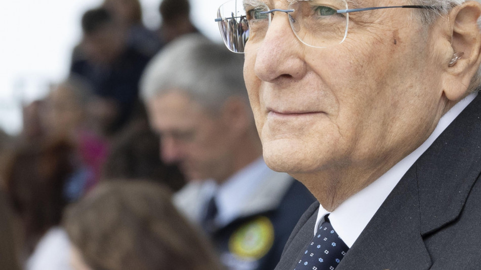 Mattarella, vitale assicurare la libert&agrave; delle vie marittime