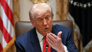 Trump amea&ccedil;a deixar de comprar &oacute;leo de cozinha da China