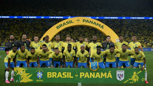 Fifa pagar&aacute; aos clubes pelo menos R$ 25 mil por cada jogador cedido para sele&ccedil;&otilde;es da Copa