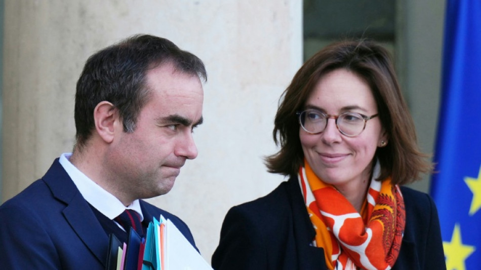 Budget: Lecornu consulte une derni&egrave;re fois, avant un conseil des ministres et une loi sp&eacute;ciale 