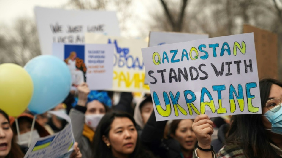 Le Kazakhstan, alli&eacute; de Moscou, autorise une manifestation pro-Ukraine