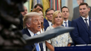 Trump sagt Angriffe auf Iran ab und deutet Verhandlungserfolg an - Iran dementiert