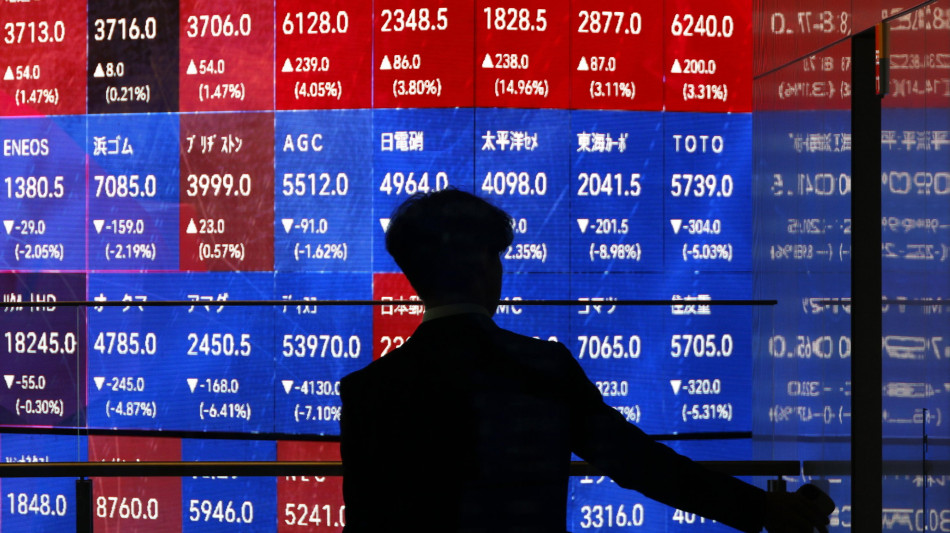 Borsa: Tokyo, apertura in calo (-0,90%)