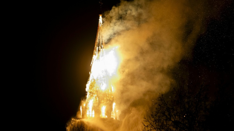 Un incendio devasta una iglesia de &Aacute;msterdam durante Nochevieja