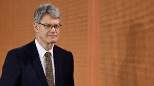 Schnieder verschiebt Pünktlichkeitsziele der Bahn nach hinten