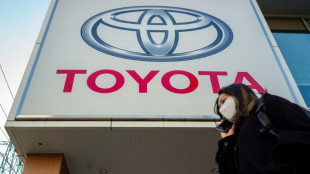 Toyota anuncia novo CEO e eleva previs&otilde;es de lucros