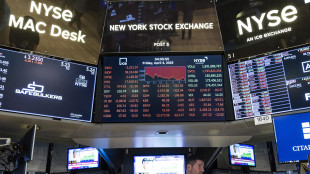 Wall Street apre positiva, Dj +0,79% e Nasdaq +0,19%