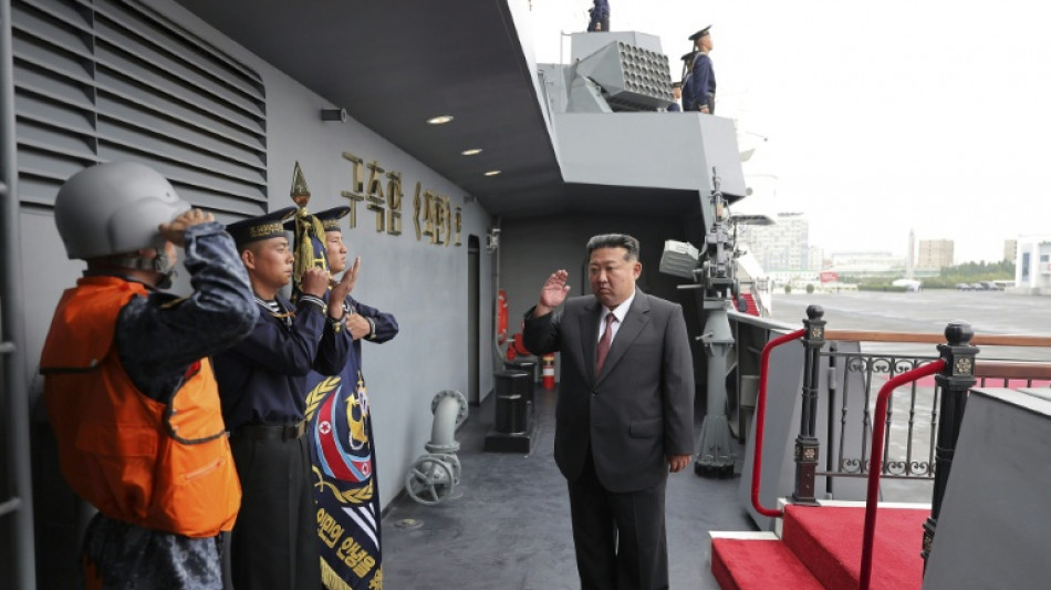 El l&iacute;der norcoreano visita un buque destructor construido para "castigar provocaciones"