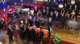 Adversarios pol&iacute;ticos, expresidentes y seguidores despiden a Pi&ntilde;era en Chile