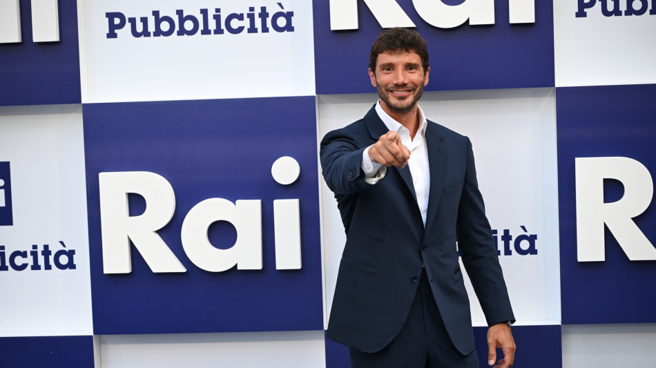 De Martino, amico di Arianna Meloni? Avrei fatto gi&agrave; Sanremo