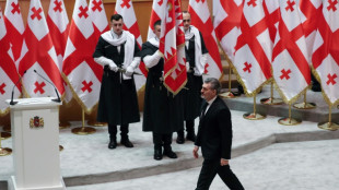 G&eacute;orgie: un nouveau pr&eacute;sident investi, la sortante se dit toujours "l&eacute;gitime"