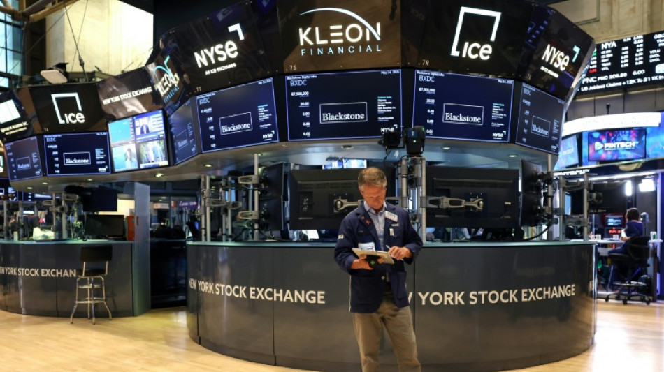 Wall Street crisp&eacute;e par la pression obligataire et le recul de la tech