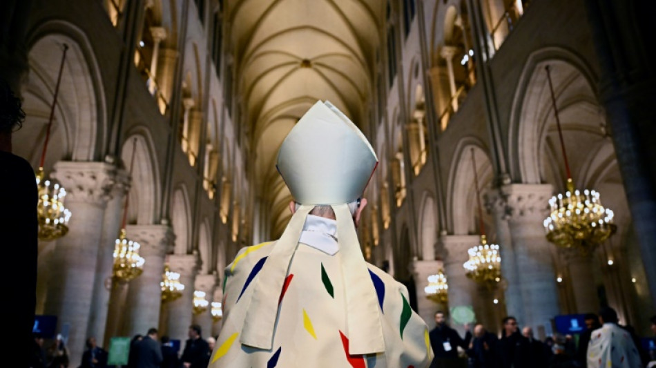 Catedral de Notre-Dame tem primeira missa cinco anos depois do inc&ecirc;ndio