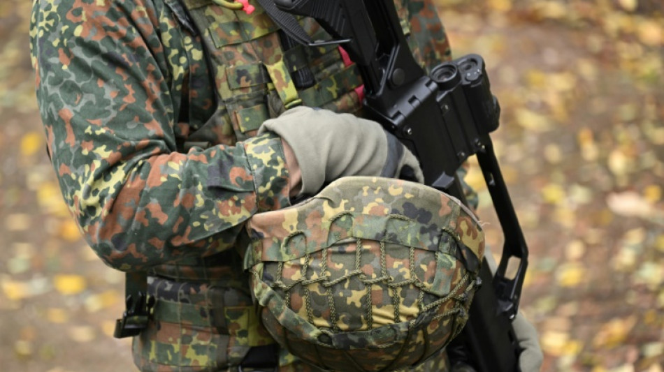 Unionspolitiker fordern Wehrpflicht auch f&uuml;r Frauen